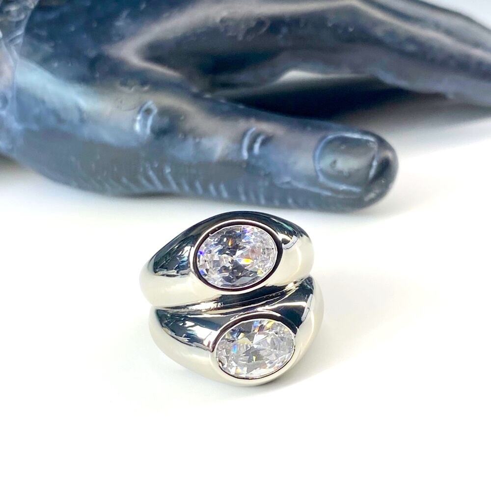 NEW Silver Mirroring Rhinestone Statement Ring - Picture 5 of 12